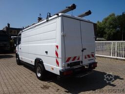 MERCEDES-BENZ 613D Vario Kasten 4x2