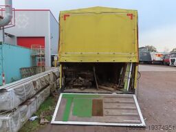 Wiese Planenanhänger