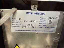 Loma Systems Loma IQ2F / IQ3 Twin-Head Metal Detector