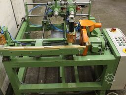 Perske mit Bohranlage