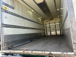MERCEDES-BENZ Actros 2542 / Blumen / Heizung / Isoliert