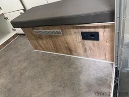 MERCEDES-BENZ ACTROS 1832  TT-XL  7 Pferde 6 Sitze Neufahrzeug