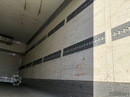 SCHMITZ BDF Kühlkoffer Carrier 750 läuft