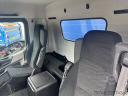 MERCEDES-BENZ ANTOS 1836 L / AHK / STAPLERHATERUNG / RS 5,8 m