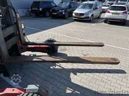 Moffet M4 20.4 / Kooi Aap / Mitnahme Stapler / 2000 kg...