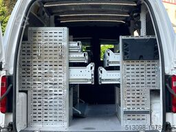 VOLKSWAGEN CADDY MAXI REGALS. TEMP. 4MOTION DACHTRÄ. KLIMA