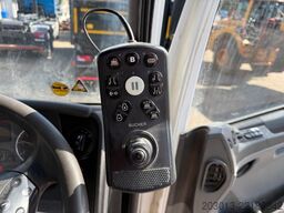 MERCEDES-BENZ AXOR 1829 Kehrmaschine BUCHER