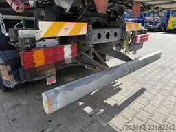 MERCEDES-BENZ AXOR 1829 Kehrmaschine BUCHER