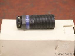 Telemecanique XS4P30MB230B