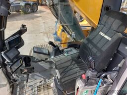 Liebherr R946 LC (Lifting Cab)