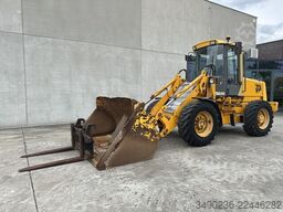 JCB 411