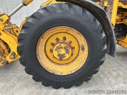 JCB 411