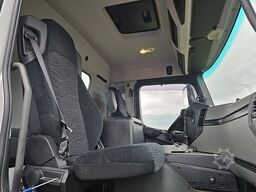MERCEDES-BENZ ANTOS 1840 SHORT CAB XENON 264T