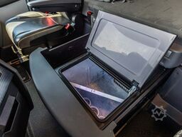 RENAULT T520
