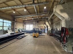 Machinery lot 