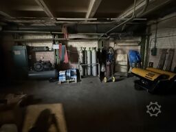 Machinery lot 