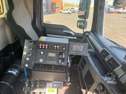 MAN TGM 18.290 met BROCK  SL 280 opbouw