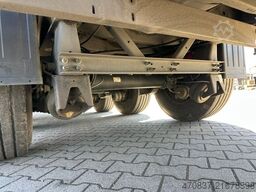 SCHMITZ CARGOBULL SCS24/L / Bär LBW 2.500 kg / Coilmulde