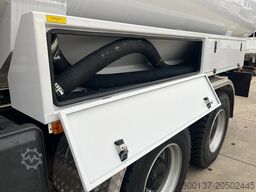 Mercedes-Benz Axor 3344 6x4 Water Tank Truck