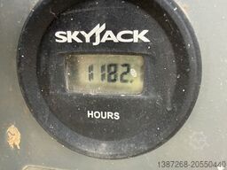 Skyjack SJ6832RT 4x4 Diesel, 11.8 Meter, 1.182 H