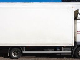 RENAULT D220 7.5T Koffer LBW AC