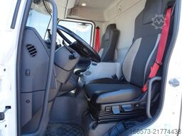 RENAULT D220 7.5T Koffer LBW AC