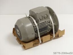 Siemens 1LA7107-4AA91 Drehstrommotor SN:DU 1102/1321737-001-2 - ! -