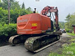 Hitachi ZX225 Tracked Excavator w/ Rototilt, Grading Bucke