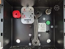 Lecitrailer PLATEAU TWISTLOCKS