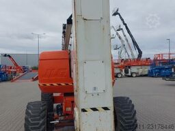 JLG 800AJ