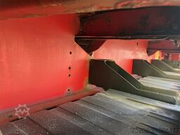 Krone Mega Liner Plateau mit Containerverriegelungen SDP 27 eLCVB4-S