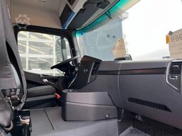 Mercedes-Benz Arocs 4045 6x4 Chassis Cabin