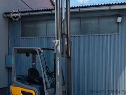Jungheinrich EFG216 2021y/ 3.3m free lift/ 8096h
