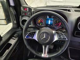 MERCEDES-BENZ 519  Allrad 4 x 4 Lagerfahrzeug Stock 20 Sitzer