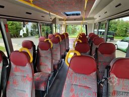 MERCEDES-BENZ Heckniederflur Sprinter 517 / 4 er Bestuhlung