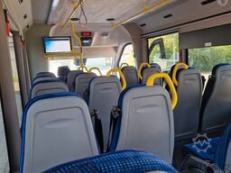 MERCEDES-BENZ Heckniederflur Sprinter 517 / 4 er Bestuhlung