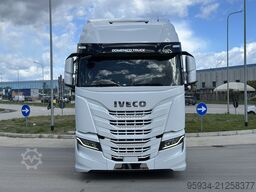 IVECO S WAY 530