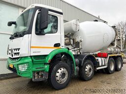 Mercedes-Benz Arocs 3240