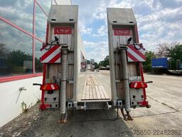 Fliegl DTS 300  3 Achs Tiefladeranhänger