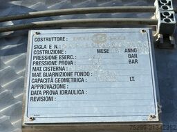 Mercedes-Benz Actros 3243 8x4 Trockensauger / Swiss-Vehicle