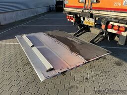 Schmitz Cargobull / SOR Iberica / Carrier Vector 1550 / Frigo Box...