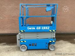 GENIE GS-1932