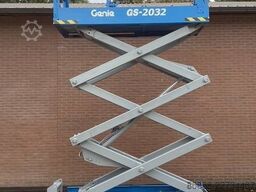 GENIE GS 2032