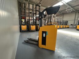 JUNGHEINRICH ESC 214 * Triplex FFL !!