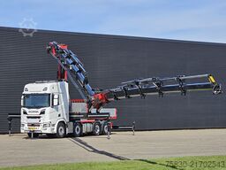 Scania R590 V8 8x2 / HMF 9520 - JIB - WINCH / TRACTOR