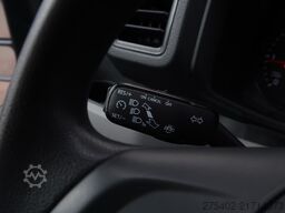 Volkswagen Crafter 35 2.0 TDI L3H3 AUT/ CAMERA/ CRUISE/ NA...