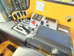 Combilift C5000XL GAS TRIPLEX 6000 EXTENDABLE FORK