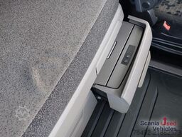 Scania R 460 A4x2NA Highline Seitenverkleidung LED