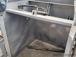 Mega Wywrotnica kontenerów