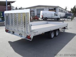 HUMBAUR Autotranporter, Baumaschinentransporter